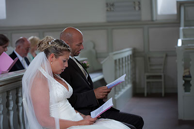 Hochzeitsfotografie des Brautpaares Stephi und Martin in Linnep, Mettmann und Düsseldorf