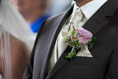 Hochzeitsfotografie des Brautpaares Stephi und Martin in Linnep, Mettmann und Düsseldorf