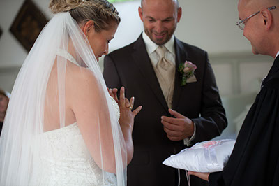 Hochzeitsfotografie des Brautpaares Stephi und Martin in Linnep, Mettmann und Düsseldorf